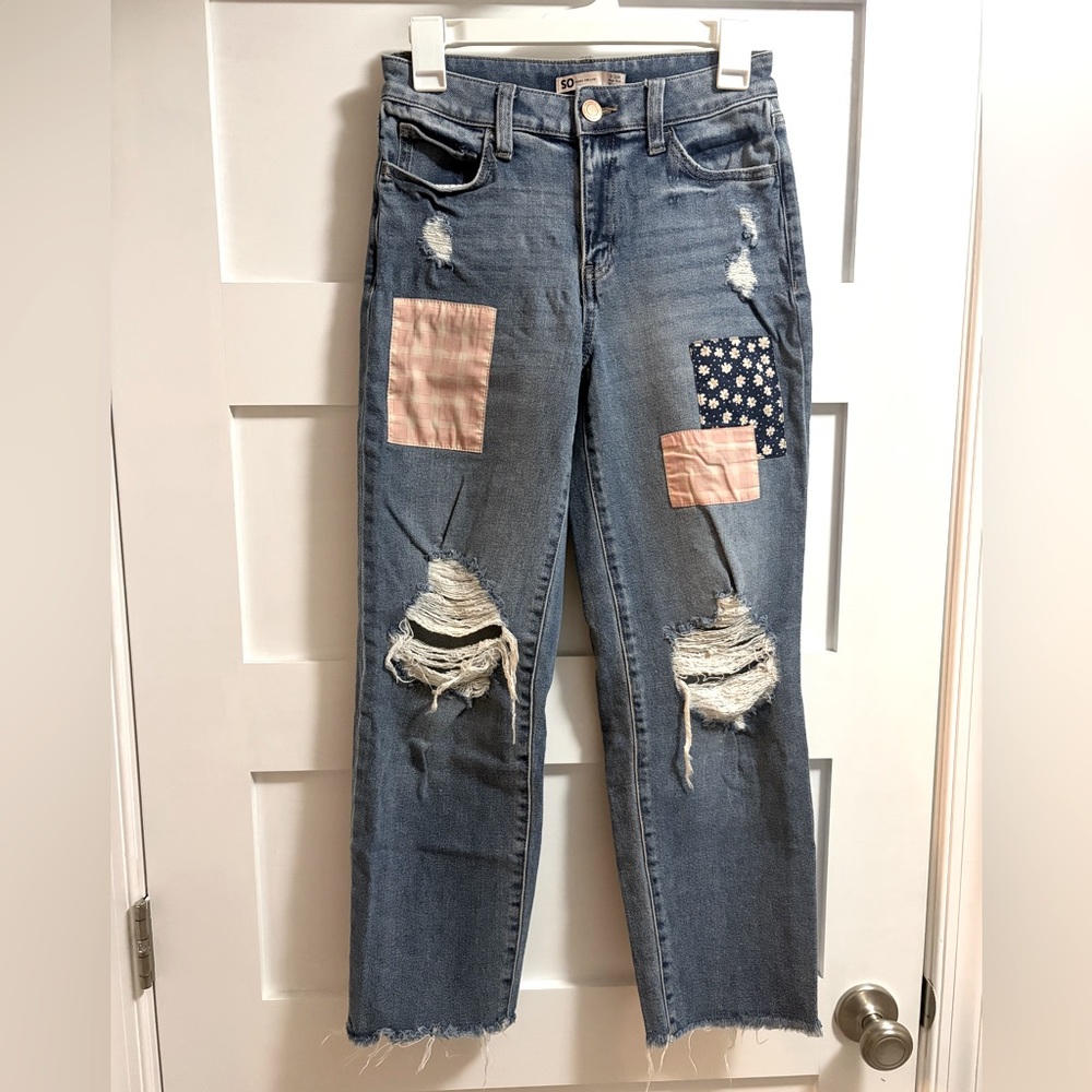 SO Jeans with Patches High Rise Straight Size 3 / 26